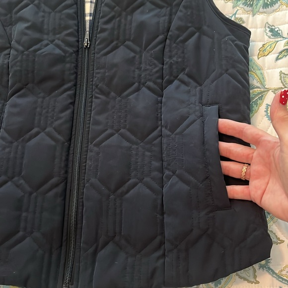 BKE navy blue vest w/ plaid flannel lining, size L. - Picture 11 of 13